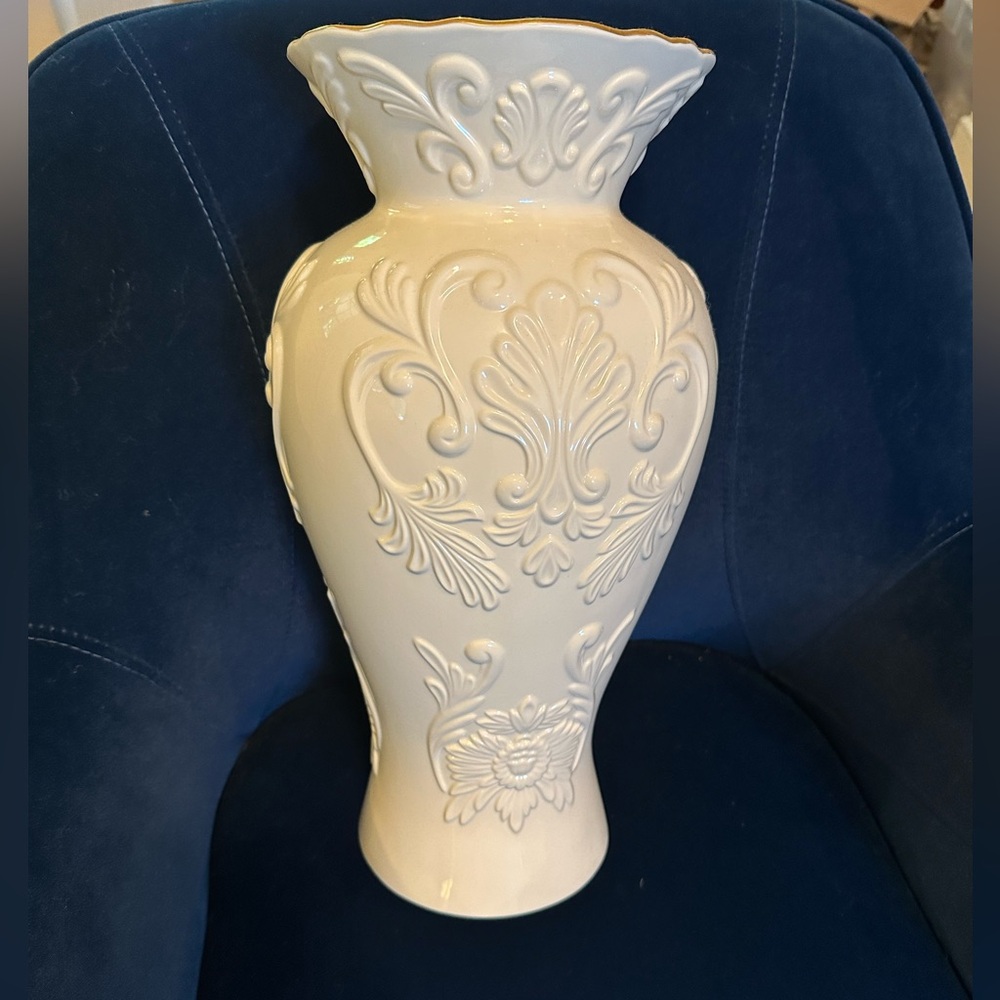 Lenox 16” Elegant Cream Vase with Embossed Design and Gold Trim